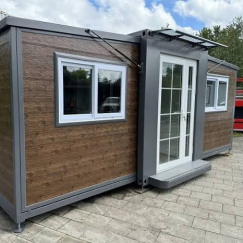 Mobiler Container mit 2 Zimmern und Küche | 5860x6220mm