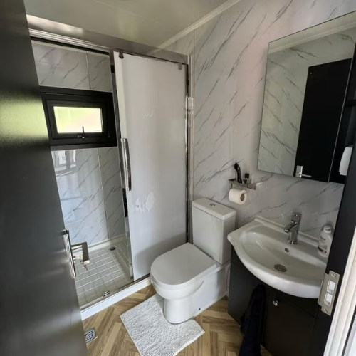 Mobiler Container mit 2 Zimmern und Küche | 5860x6220mm – Image 4